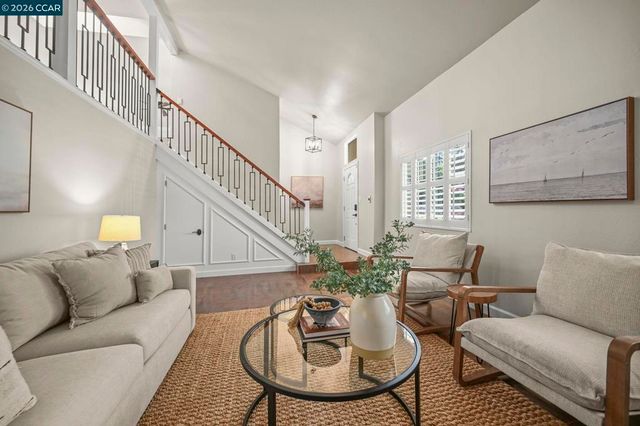5515 Langford Ct, Concord, CA 94521