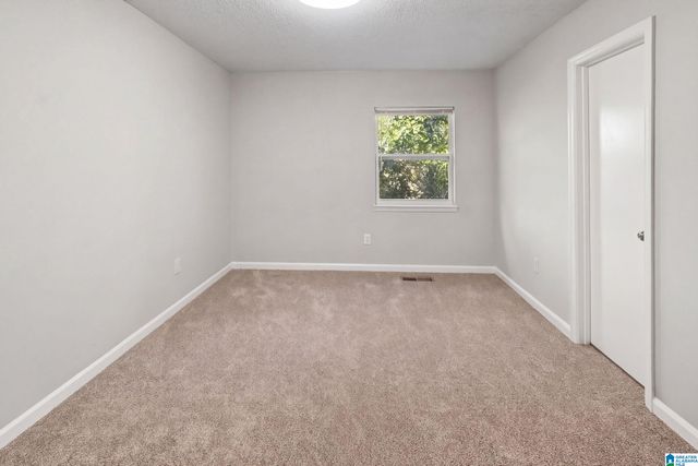 1724 BURGIN AVENUE, Tarrant, AL 35217