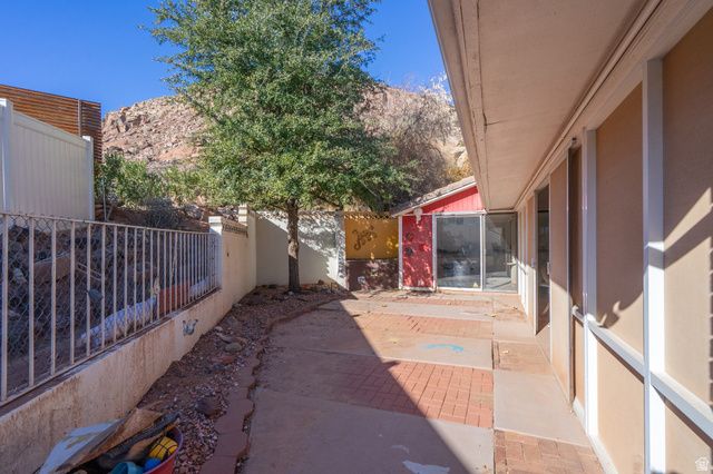 1411 W HOPI CIR, St. George, UT 84790