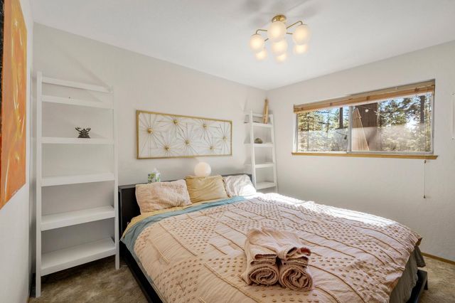 1800 Medina Dr, Arnold, CA 95223