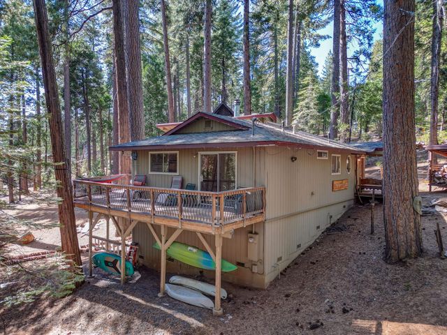 1800 Medina Dr, Arnold, CA 95223