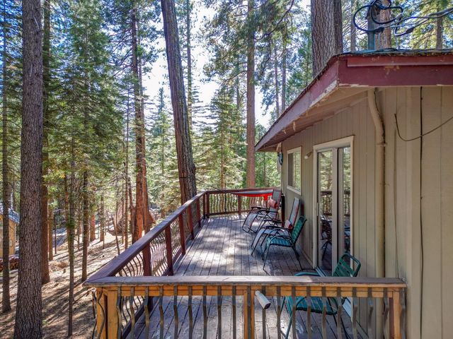 1800 Medina Dr, Arnold, CA 95223