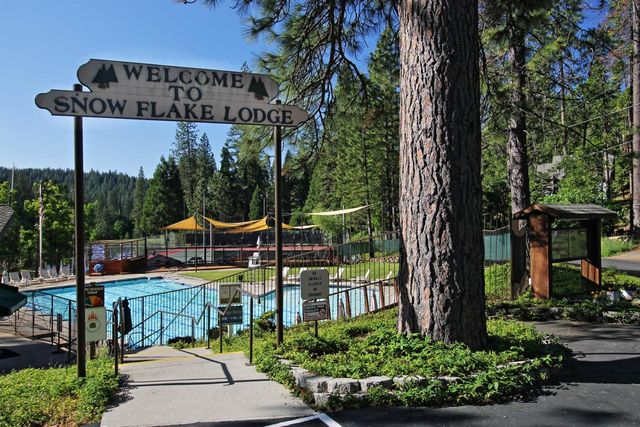 1800 Medina Dr, Arnold, CA 95223