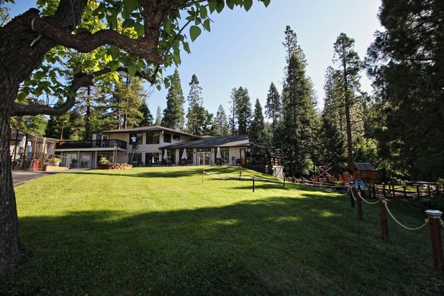 1800 Medina Dr, Arnold, CA 95223