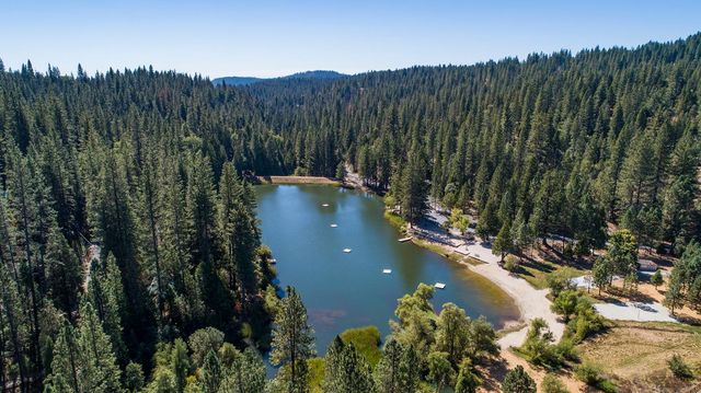 1800 Medina Dr, Arnold, CA 95223