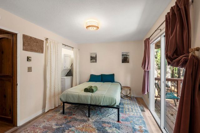 1800 Medina Dr, Arnold, CA 95223