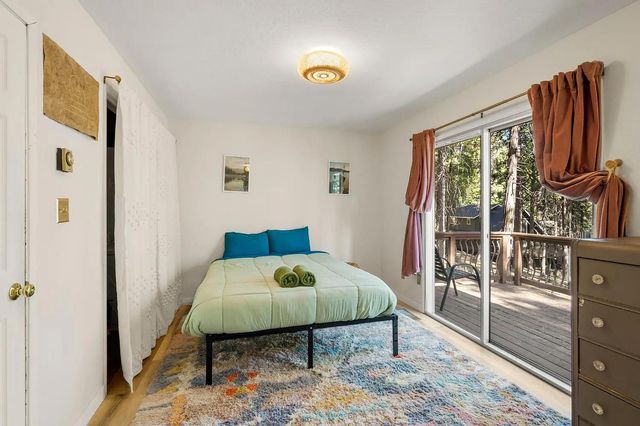 1800 Medina Dr, Arnold, CA 95223