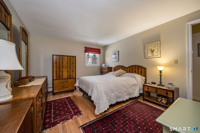 162 Yankee Peddler Path, Madison, CT 06443