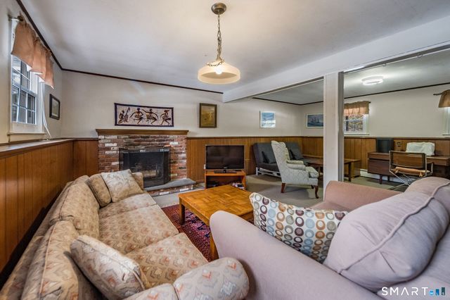 162 Yankee Peddler Path, Madison, CT 06443