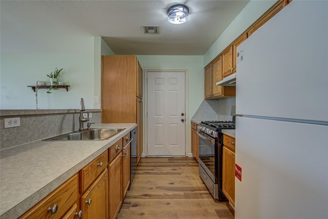 2013 Creekridge Drive, Oklahoma City, OK 73141