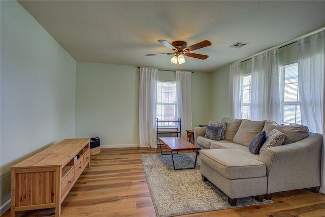 2013 Creekridge Drive, Oklahoma City, OK 73141