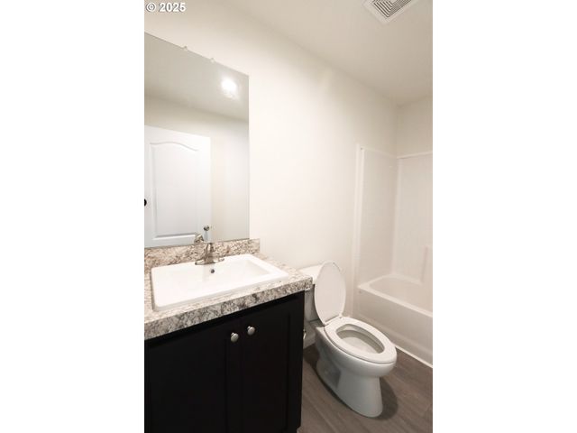 425 PROVIDENCE Dr, Reedsport, OR 97467