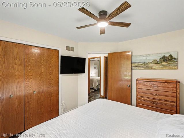 600 6 Mile Road, Whitmore Lake, MI 48189