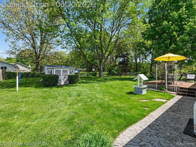 600 6 Mile Road, Whitmore Lake, MI 48189