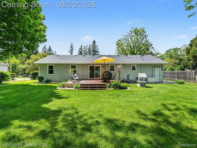 600 6 Mile Road, Whitmore Lake, MI 48189