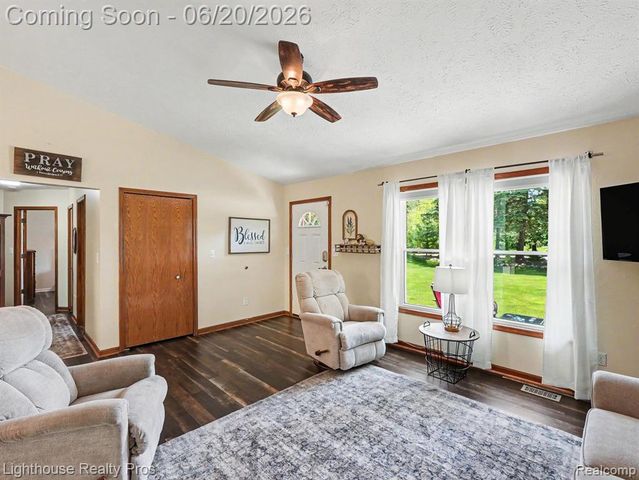 600 6 Mile Road, Whitmore Lake, MI 48189