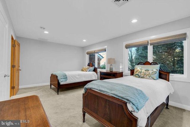 18 BELVIDERE RD, Atlantic Highlands, NJ 07716