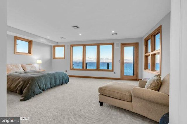 18 BELVIDERE RD, Atlantic Highlands, NJ 07716