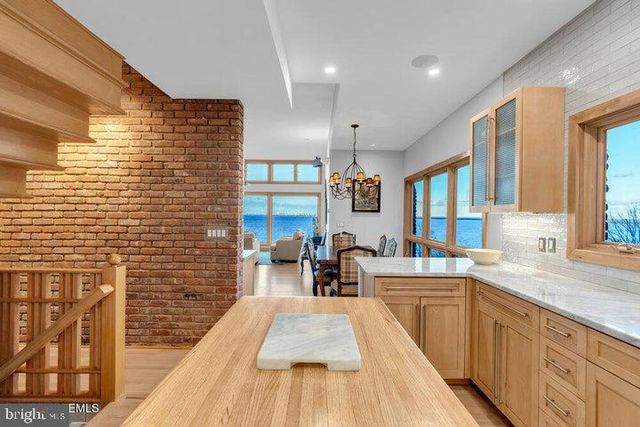 18 BELVIDERE RD, Atlantic Highlands, NJ 07716