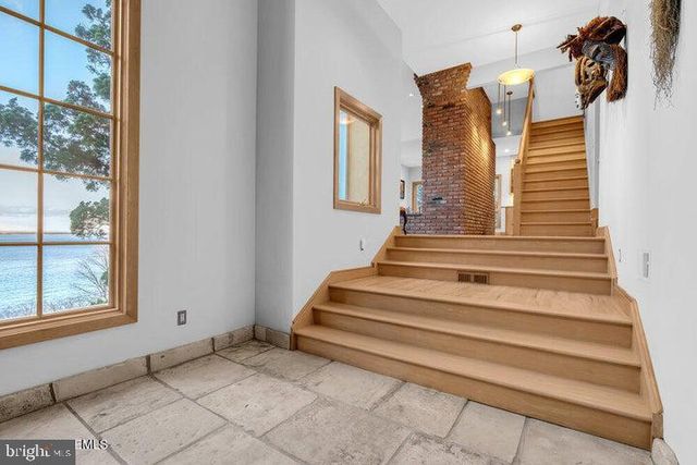 18 BELVIDERE RD, Atlantic Highlands, NJ 07716