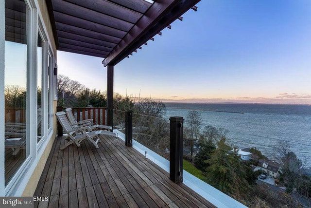 18 BELVIDERE RD, Atlantic Highlands, NJ 07716