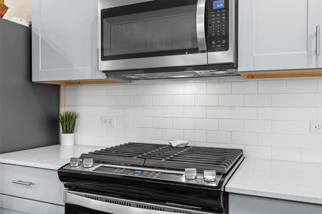 145 Fiery Skipper LN, Georgetown, TX 78626