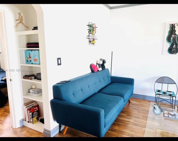 8600 Byron Ave 8600-8, Miami Beach, FL 33141