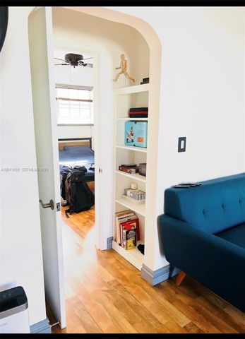 8600 Byron Ave 8600-8, Miami Beach, FL 33141