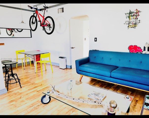 8600 Byron Ave 8600-8, Miami Beach, FL 33141