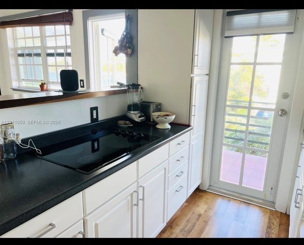 8600 Byron Ave 8600-8, Miami Beach, FL 33141