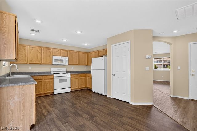 7236 Plushstone Street, Las Vegas, NV 89148