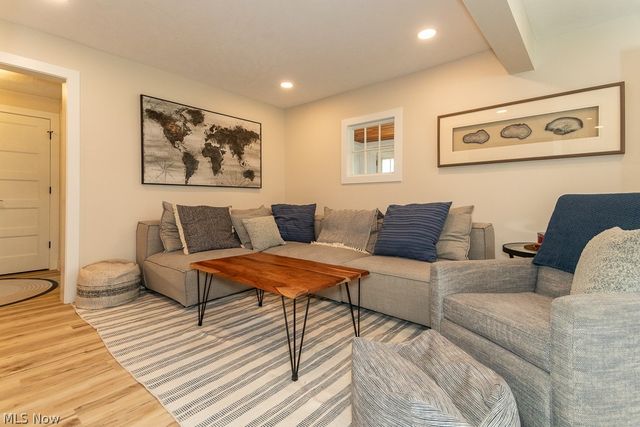 8051 Charlesderry Road, Kirtland, OH 44094