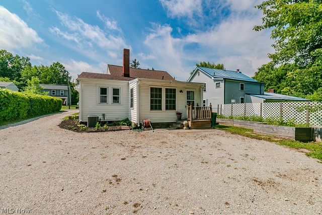 8051 Charlesderry Road, Kirtland, OH 44094