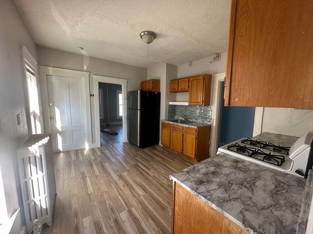 124 Kendall St 2, Framingham, MA 01702