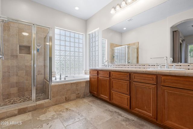 6844 S Pinehurst Drive Drive, Gilbert, AZ 85298
