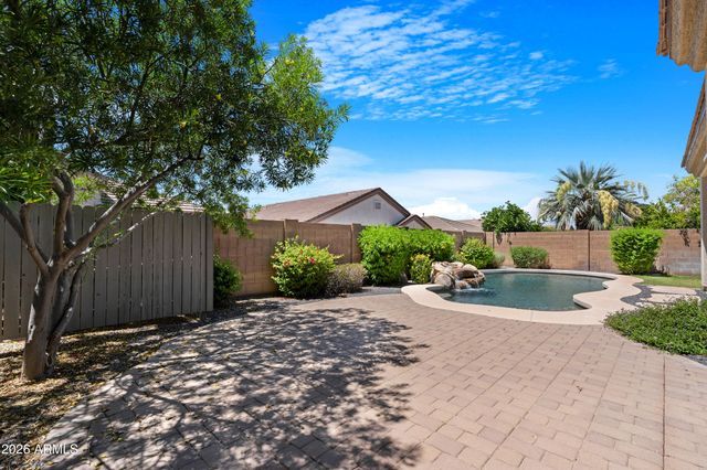 6844 S Pinehurst Drive Drive, Gilbert, AZ 85298