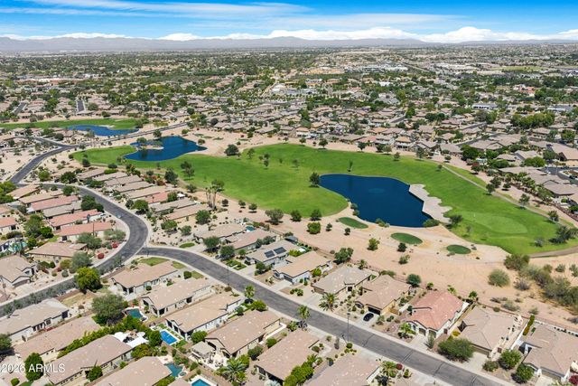 6844 S Pinehurst Drive Drive, Gilbert, AZ 85298
