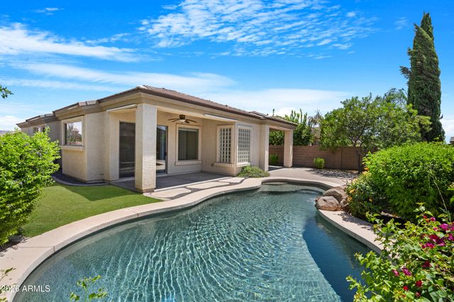 6844 S Pinehurst Drive Drive, Gilbert, AZ 85298