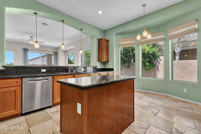 6844 S Pinehurst Drive Drive, Gilbert, AZ 85298