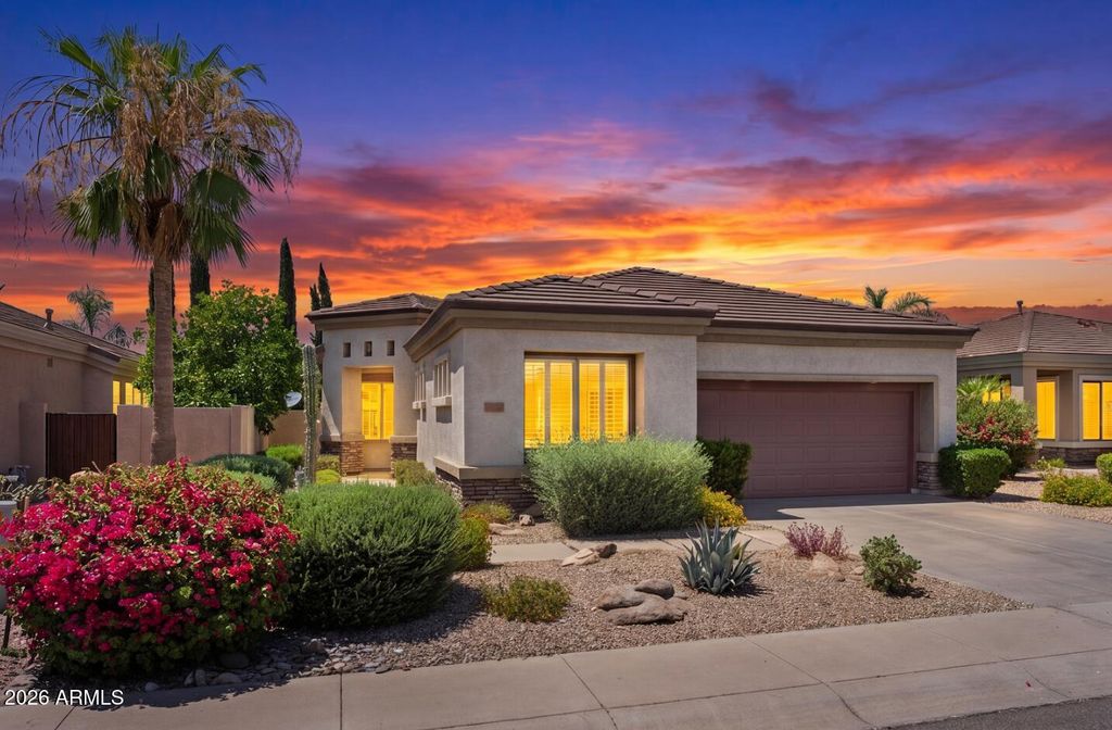 6844 S Pinehurst Drive Drive, Gilbert, AZ 85298