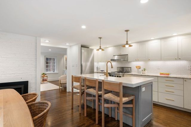 21 Branch Street, Boston, MA 02108