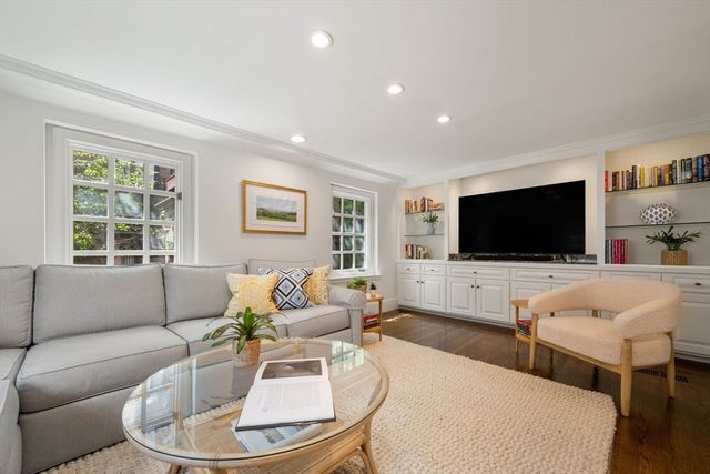 21 Branch Street, Boston, MA 02108
