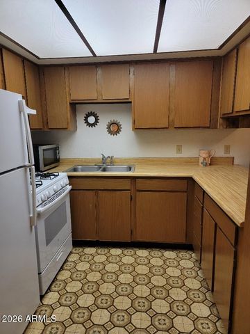 877 E LANCASTER Circle, Florence, AZ 85132