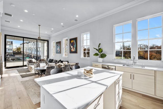 4613 Greenborough Lane, Dallas, TX 75219