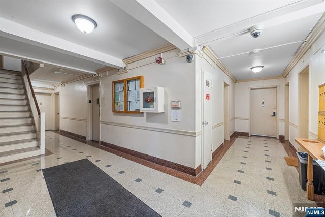 420 Park 3F, Fort Lee, NJ 07024