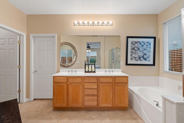 3362 Mas Amilos Way, Sacramento, CA 95835