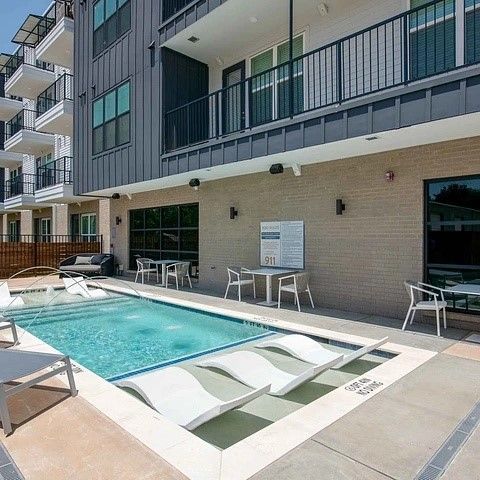 2232 Empire Central Drive 323, Dallas, TX 75235