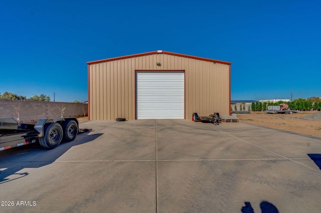 12926 W WOLFLEY Drive, El Mirage, AZ 85335