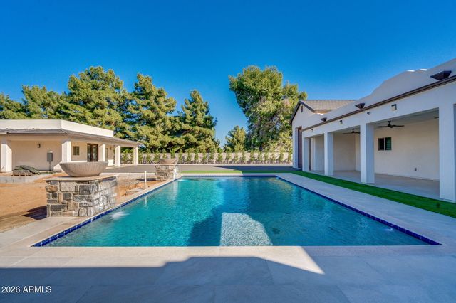 12926 W WOLFLEY Drive, El Mirage, AZ 85335