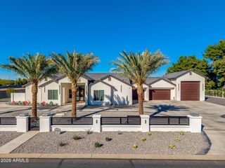 12926 W WOLFLEY Drive, El Mirage, AZ 85335